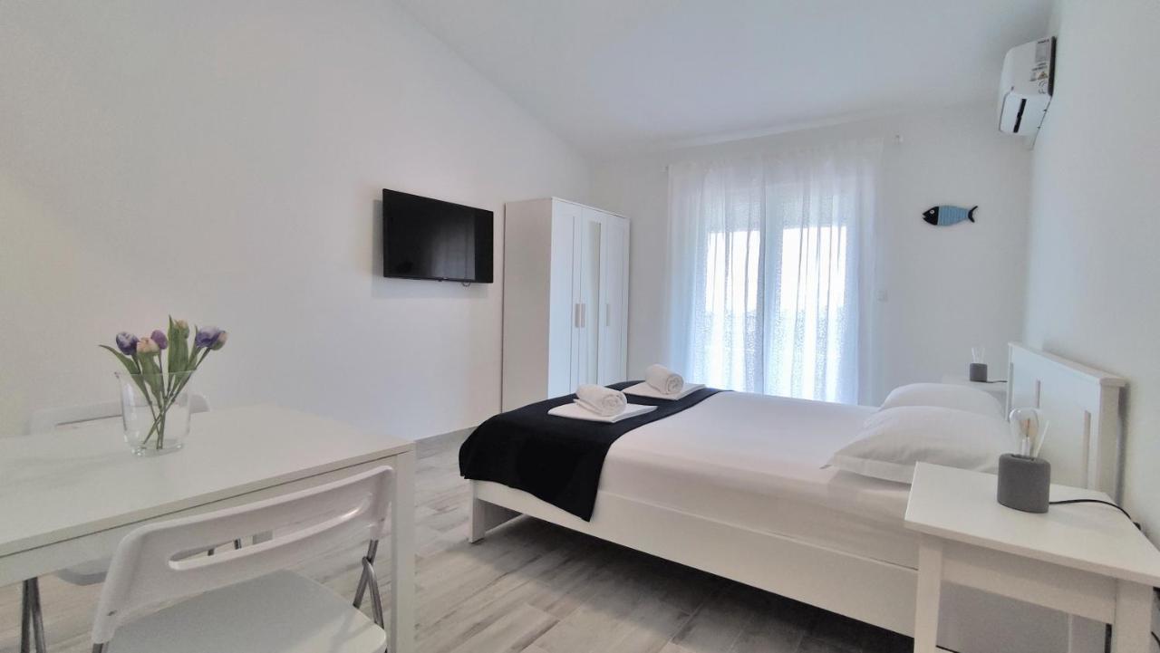 Apartmani Bodo Дрвеник Экстерьер фото